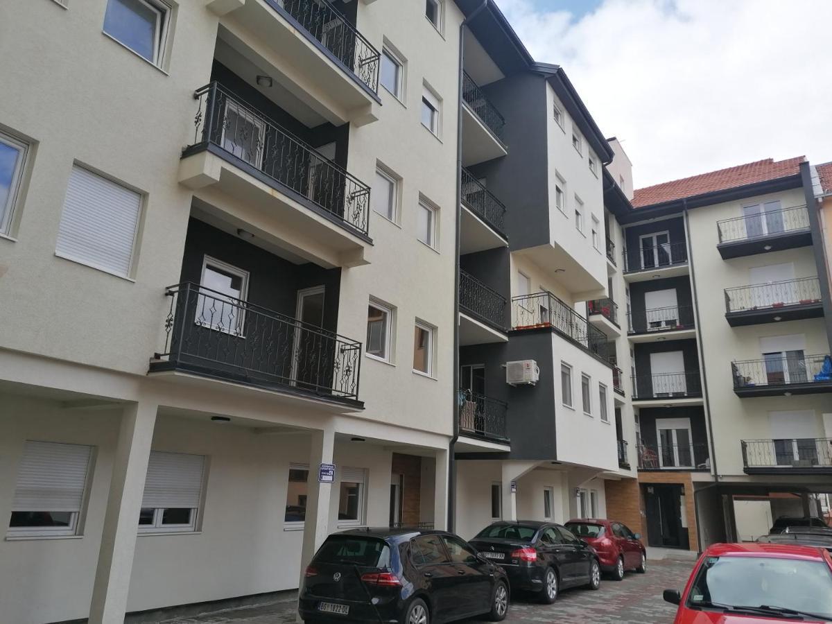 Nenadovic Apartman Obrenovac  Dış mekan fotoğraf