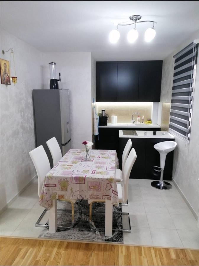 Nenadovic Apartman Obrenovac  Dış mekan fotoğraf