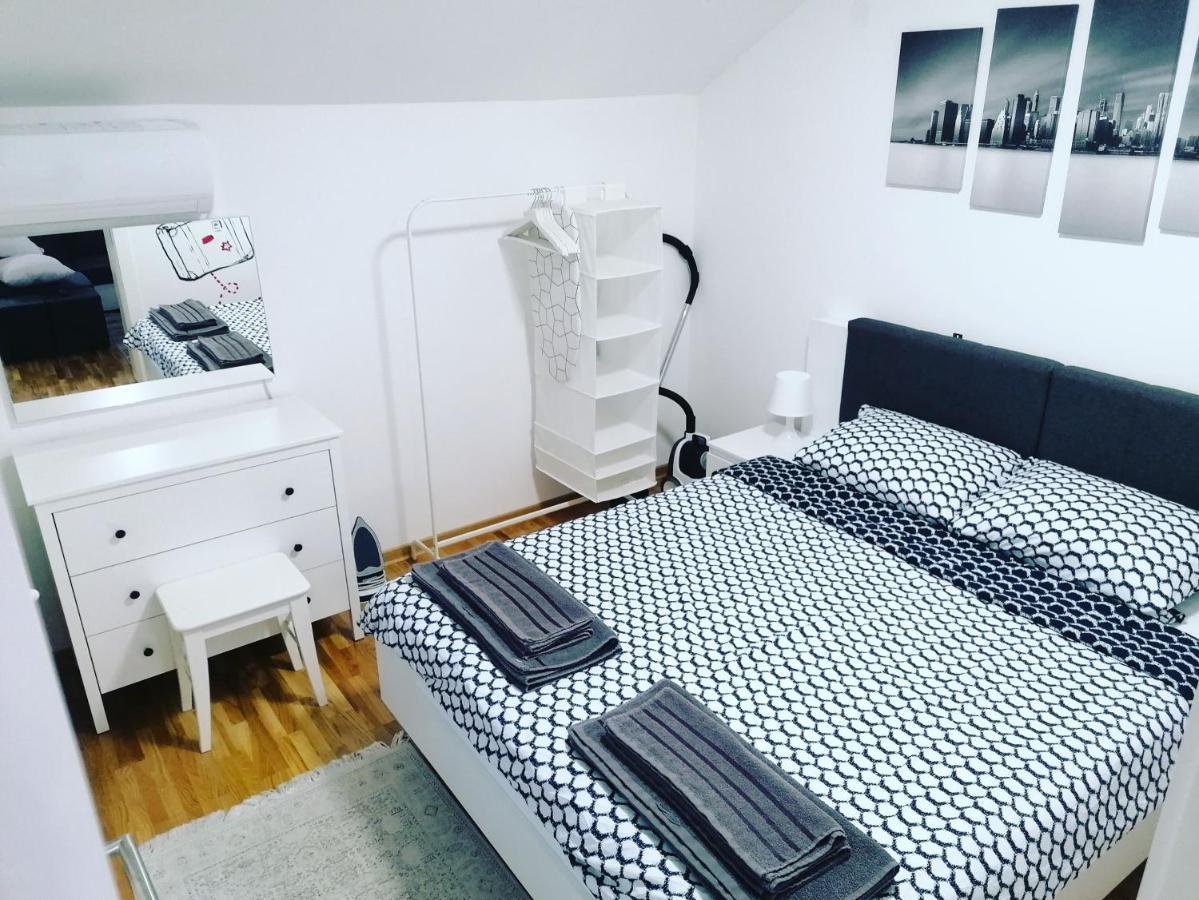 Nenadovic Apartman Obrenovac  Dış mekan fotoğraf